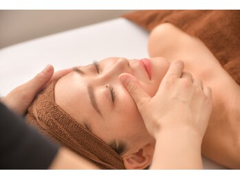 小顔整体研究所 KSラボ 金沢長坂店/施術風景