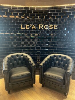 レアローズ(LE'A ROSE)/インスタ映えな入口です☆