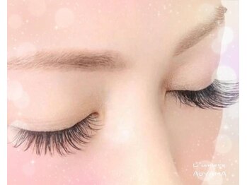 リュミエール アオヤマ(Lumiere AOYAMA)の写真/《平日の仕事終わりでも施術OK♪◎》お忙しい方も定期的なメンテナンスで毎日上品な目元に☆