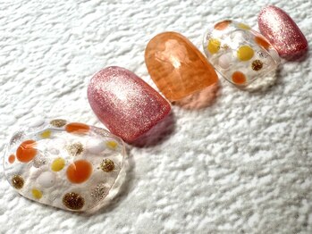 カナ(kana愛)/フットネイルを楽しむ