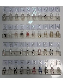 リワード(Reward.)の写真/実際にデザインを爪に重ねながら選べる【カスタム式】導入サロン♪お客様にとって最高のデザインを叶えます