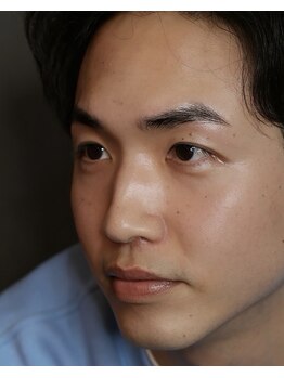 マシェリ ヴィヴィ(macheri vivie)の写真/浮かせない眉/お顔全体のバランスで自然に仕上げる/ナチュラル眉/アイブロウケアで清潔感＆印象UP！