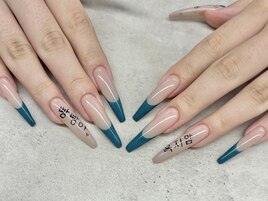 【ラテリア】ハングルネイル