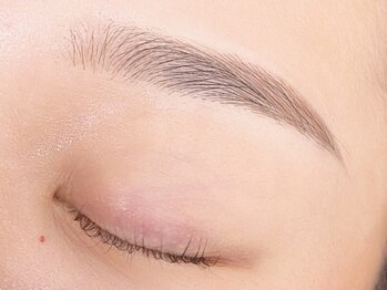 フェイストゥー(FACE TOO)の写真/【黄金比デザイン眉毛スタイリング（WAX）】骨格に合わせて眉の黄金比を図り、貴方だけの理想の眉毛に♪