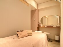 ハリノヒ 大阪院/【room1】落ち着く施術空間