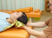 ベル通り整骨院/首と後頭部の動きを整える