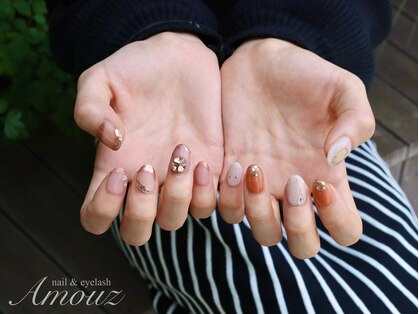 アモウズ(Amouz)の写真