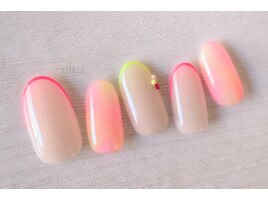 Summerネオンネイル