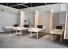 松尾かなで整骨院/院内　ベッド