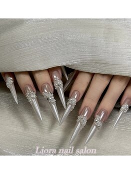 リオラネイル(Liora Nail)/長さ出し人気デザイン