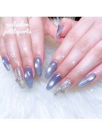 ぷるぷるマグネットブルーネイル