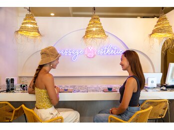 ナチュラル 北谷店(Natural)/オシャレなカウンター♪