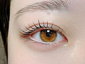 ヴィクトワール(Victoire)の写真/老舗サロンvictoire｜大人気まつ毛パーマ¥4500 圧倒的技術/こだわりのデザイン力で似合わせ目元に