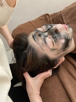 ドゥミーケア ビューティ(DoMeCare beauty)/パックの置き時間にヘッドスパ!