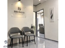 ブロウフィット 船橋店(BROWFIT)の雰囲気（お客様が快適に過ごせる空間の駅近「メンズ眉毛専門サロン」）