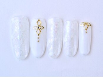 フォア ネイル(FOI NAIL)/