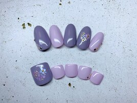 上：¥8980／下：¥8980