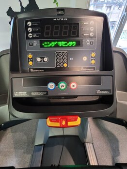 クルー ジム24(CREW GYM24)/クラッシックなコンソール画面