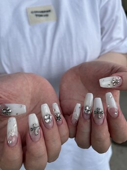 エーモアー(a'more)/フレンチ 派手パーツ 