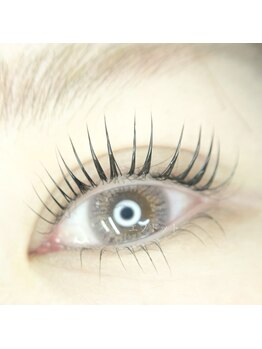 エフドット(f.)/デザインまつげパーマ