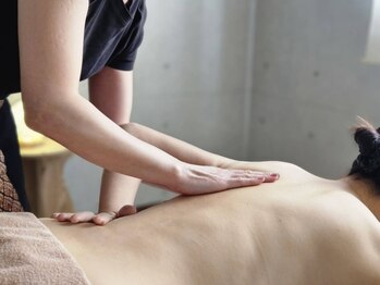 ミヨシ(MIYOSHI)/施術の様子