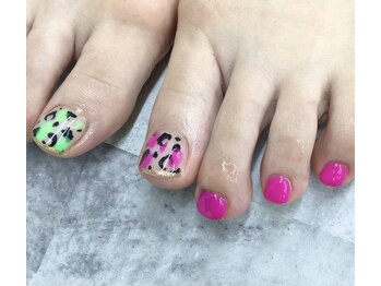 アイ アンド ネイルデイ 桂(EYE＆NAIL DAY)/定額デザインフットネイル