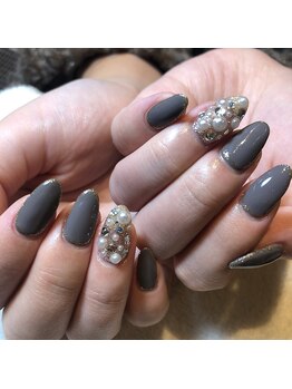 ジェイノヴァール(Jnovart)/