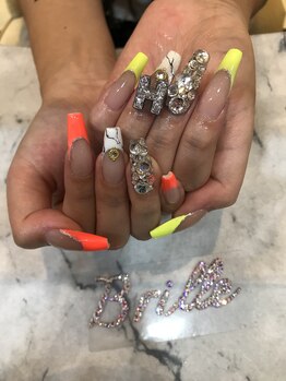 エスフィーネイルサロン ブリーユ(Esfy nailsalon Brille)/ネオンフレンチ