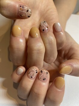 アールエム(Rm)/8月#ネイル