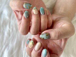 ブルーのアンティークネイル