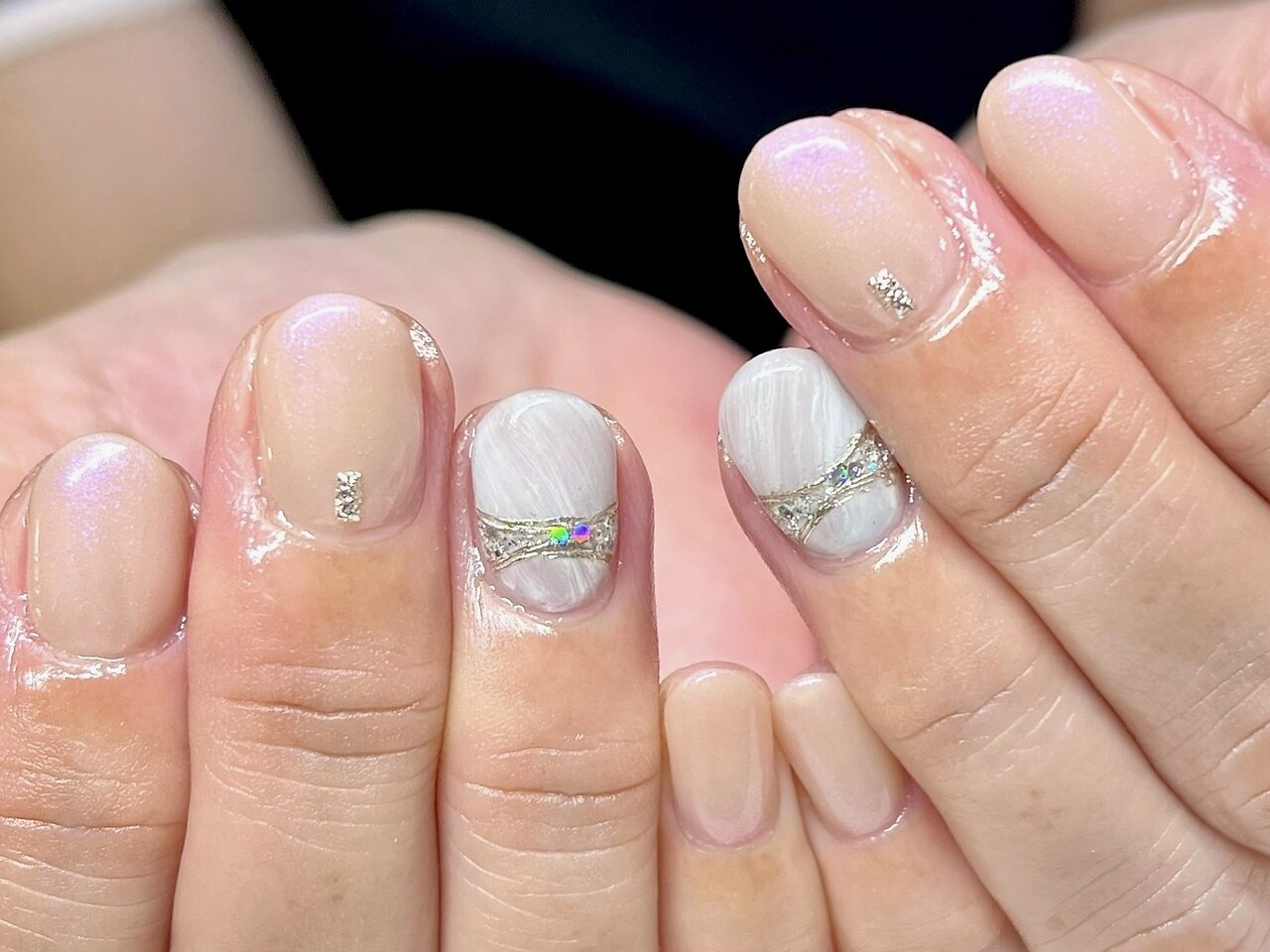 清涼感があり涼しげなデザイン 大人ニュアンスネイル／フリーサイズ