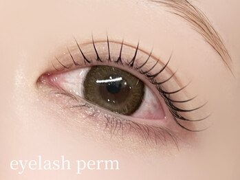 アイラッシュ＆ネイル レーヌ池袋 (Reine)/まつげパーマ