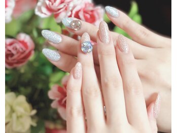 コンサート(Concert)の写真/[毎回オフ無料]自店/他店問わずOK!フィルイン使用で爪に優しいネイルを楽しめる!駅徒歩2分で通いやすさも◎