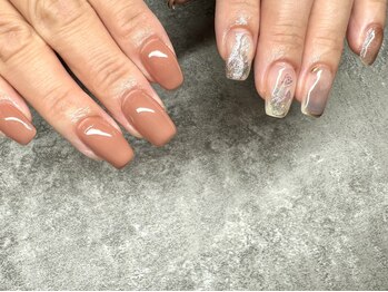 プピル(PUPIL)/アシンメトリーネイル