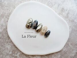 HNY Collection &nbsp;La Fleur