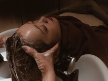 【ヘッドスパ】専任スパニストが頭皮診断＋個室空間で極上施術