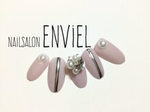 ネイルサロンアンヴェール(ENVIEL)/華やかビジュー×ミラーネイル