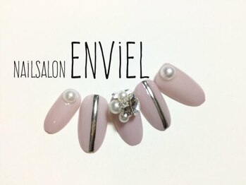 ネイルサロンアンヴェール(ENVIEL)/華やかビジュー×ミラーネイル