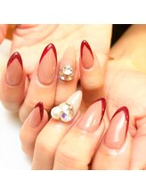 メイト(mate)/Vフレンチネイル