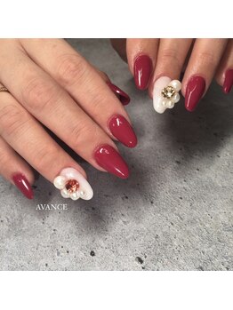 アヴァンセ(AVANCE)/ビジューネイル