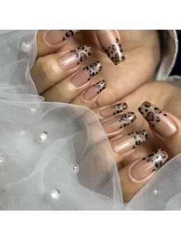 グロウネイル(Glow.Nail)/レオパードネイル