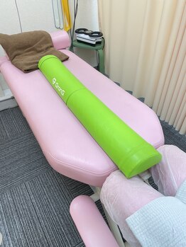 すみだバランス鍼灸整骨院 押上本院/猫背調整にストレッチポール