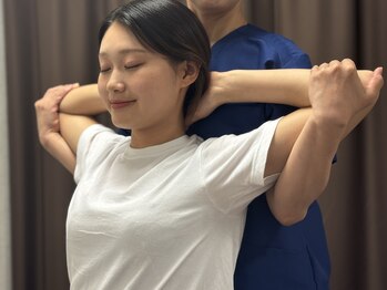 本町ゆびまる整骨院/ストレッチ/肩甲骨/首肩こり