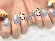 リッシュ トロワ(RICHE trois)/おもちゃネイル♪