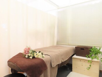 トリーディアー(TREADEAR)/清潔感あふれる店内。