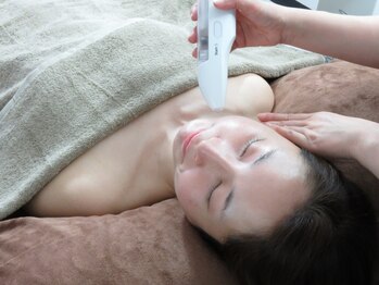 レガート(Legato)の写真/広島希少！レモンボトルの進化系「RED SHOT」で目指す理想の小顔＆美肌♪