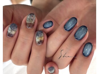 シー(SHE)/ニュアンスネイル