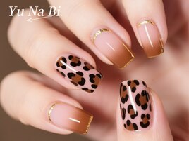 ニュアンスネイル×高級感