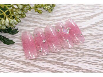 ラヴィネイル 四条烏丸店 メリー(La Vie Nail merry)の写真/【烏丸駅スグ！】リーズナブルな期間限定クーポンあり♪季節やトレンドに合せてサンプル多数ご用意☆
