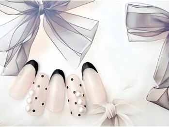 ネイルサロン&スクール ジーナ(GINA)/モノトーンリボンのドットネイル